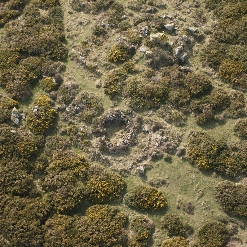 kynance gate ruins