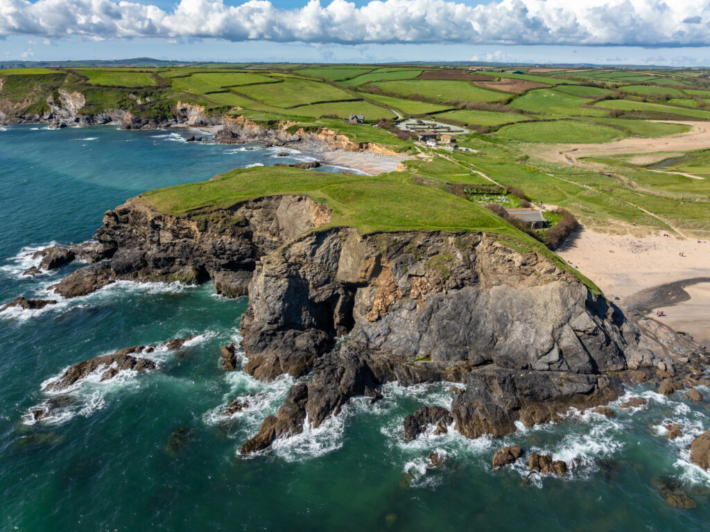 Gunwalloe Cliff Castle